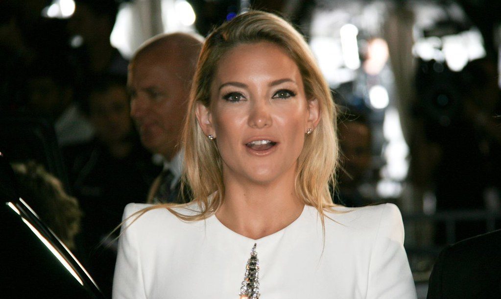Kate Hudson at a red carpet event.