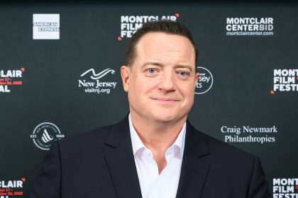 Brendan Fraser at an award show.