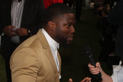 Kevin Hart at an event.