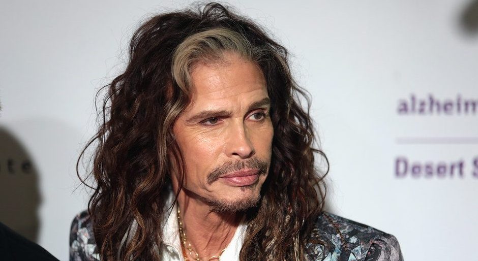 Steven Tyler at an event.