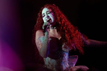 Chappell Roan performing live.