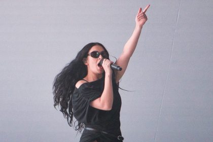Charlie XCX performing live.