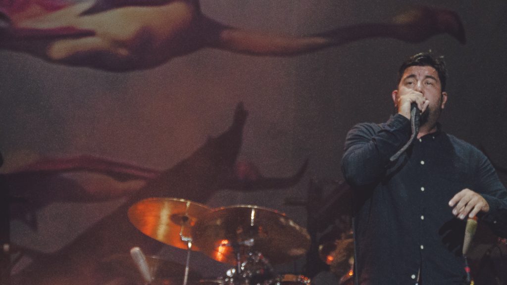 Chino Moreno performing live.