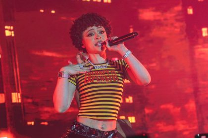 Ice Spice performing live.