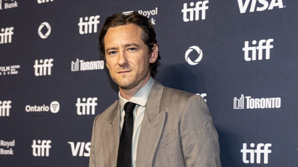 Lewis Pullman at an event.