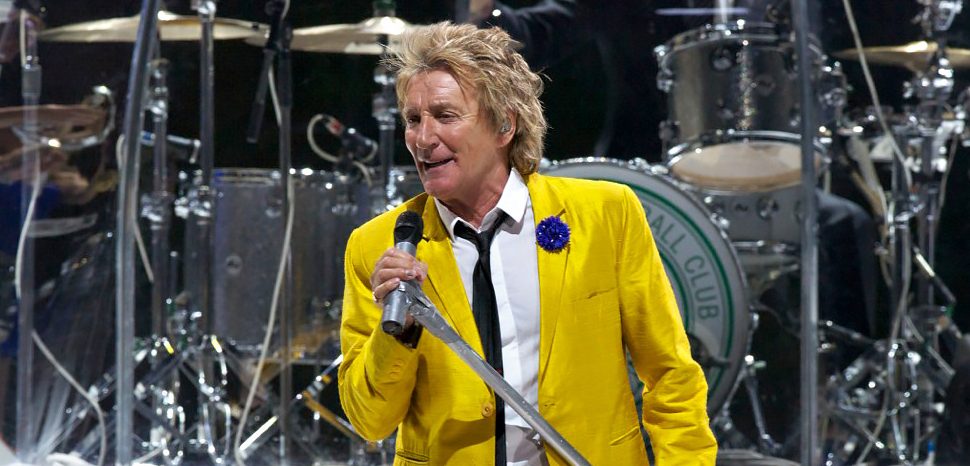 Rod Stewart performing live.