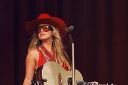 Lainey Wilson at the concert.