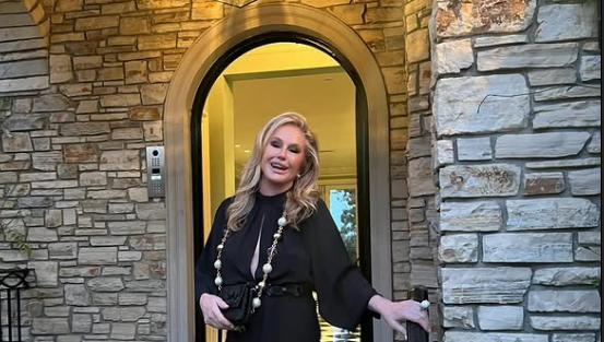 Kathy Hilton.