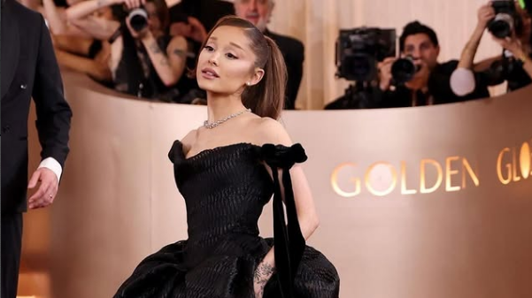 Ariana Grande at the red carpet event.