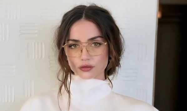 Ana De Armas.