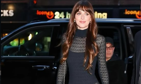 Dakota Johnson.
