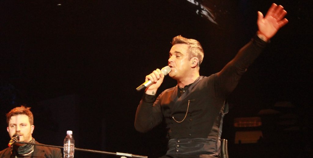 Robbie Williams.