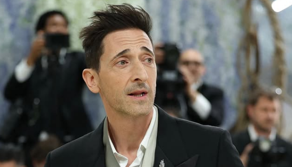 Adrien Brody at the Met Gala event.